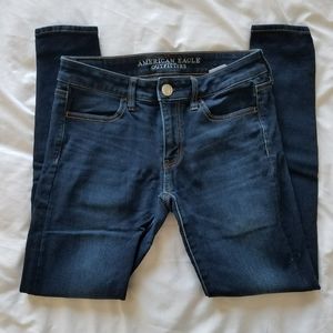 American Eagle mid rise jeans/jegging size 4 short